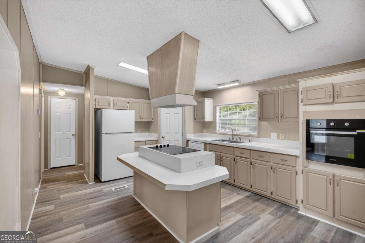102 Palmer Road NE Ludowici GA 31316