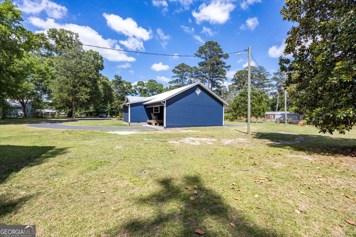 221 Gray Highway Gordon GA 31031