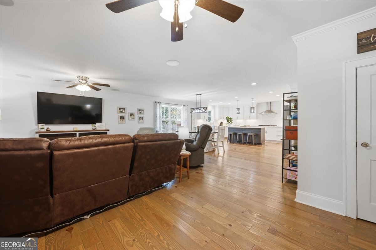 221 Gray Highway Gordon GA 31031