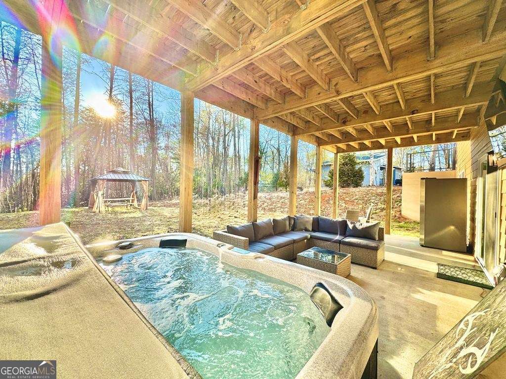 939 Sunset Road Epworth GA 30541