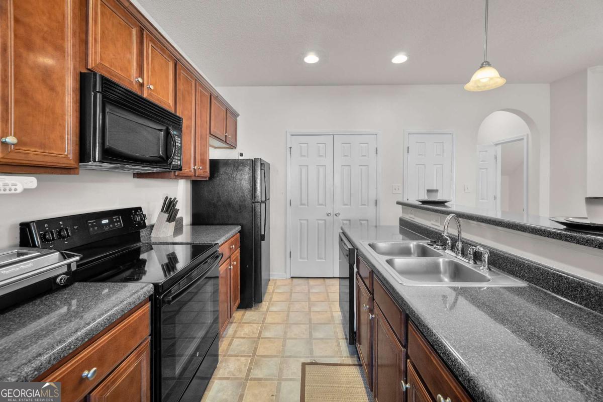 6120 Capitol Knoll Fairburn GA 30213