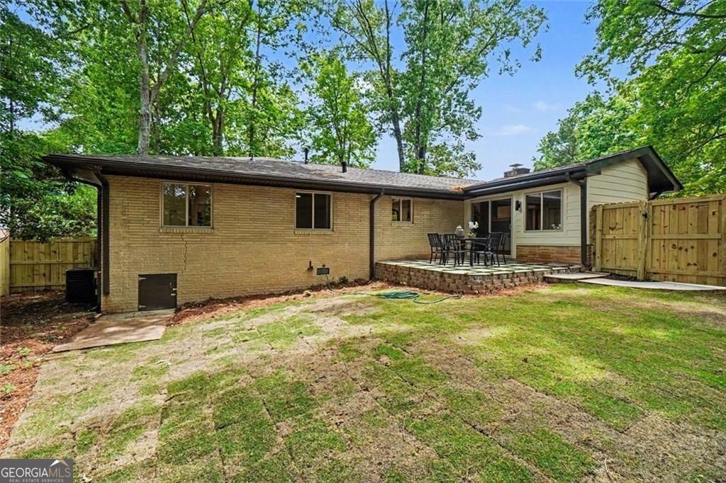 2700 Hawaii Court Decatur GA 30033
