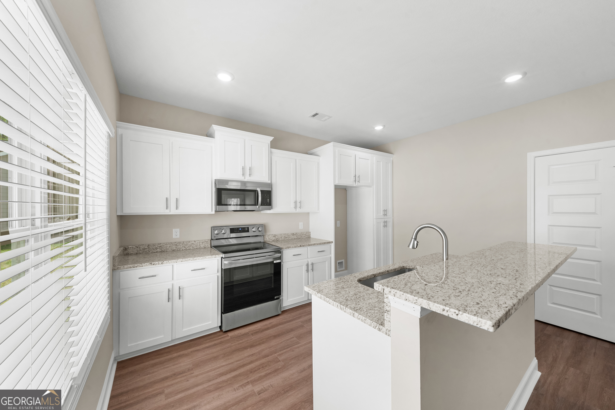 135 Avalon Trace Statesboro GA 30458