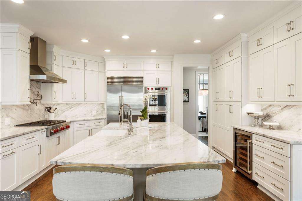 1115 Lake Shore Overlook Alpharetta GA 30005