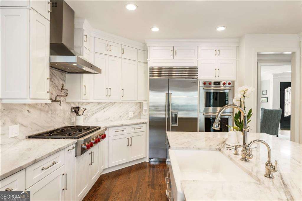 1115 Lake Shore Overlook Alpharetta GA 30005