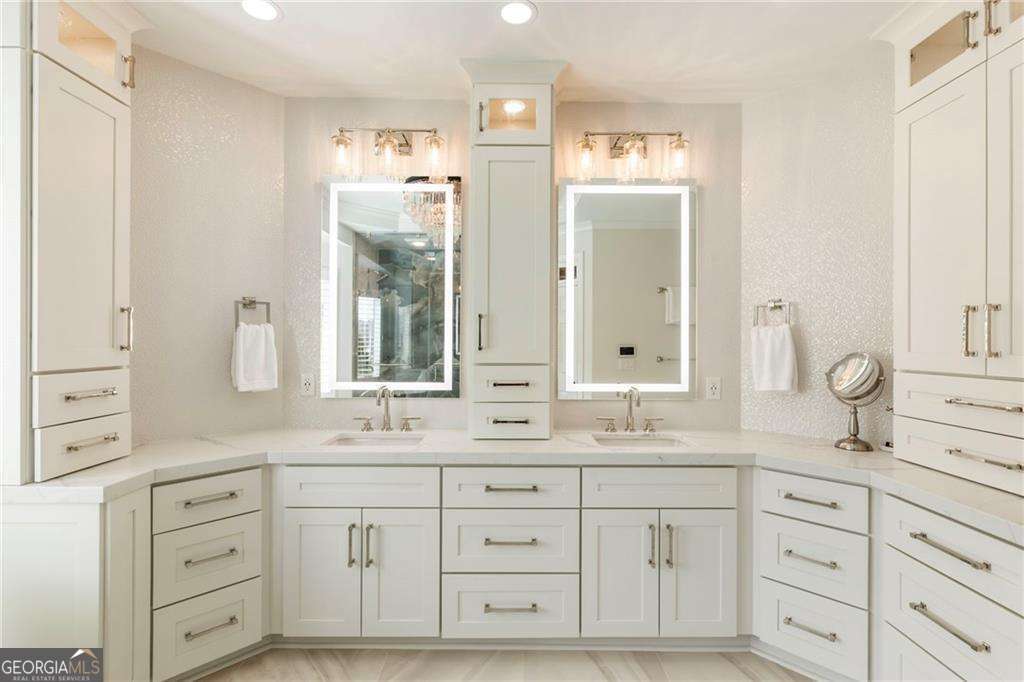 1115 Lake Shore Overlook Alpharetta GA 30005