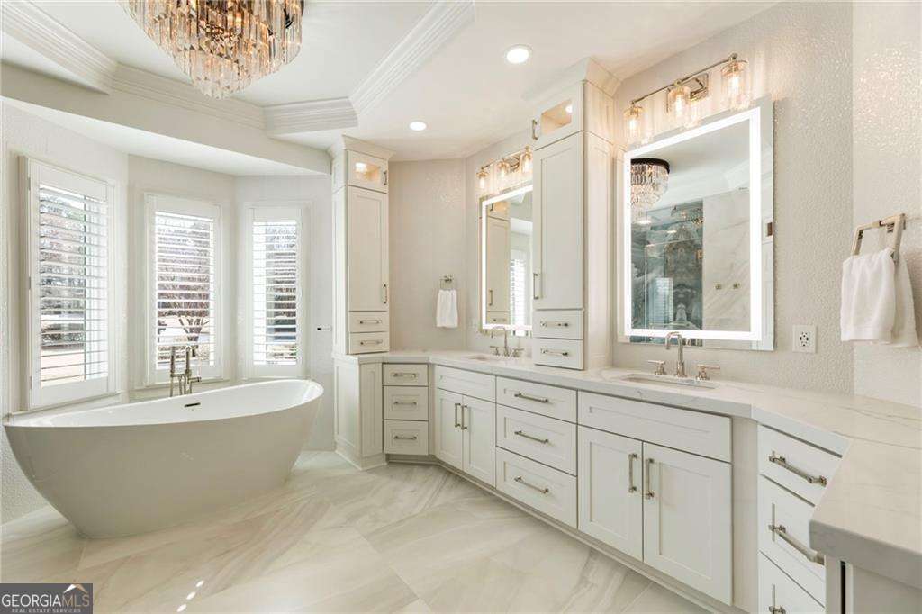 1115 Lake Shore Overlook Alpharetta GA 30005