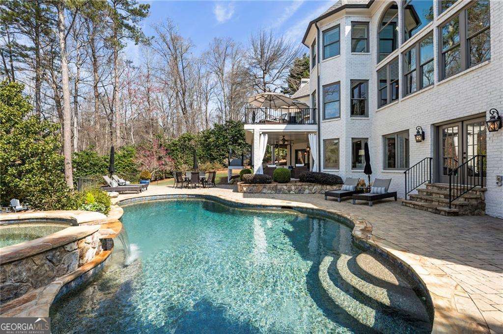 1115 Lake Shore Overlook Alpharetta GA 30005