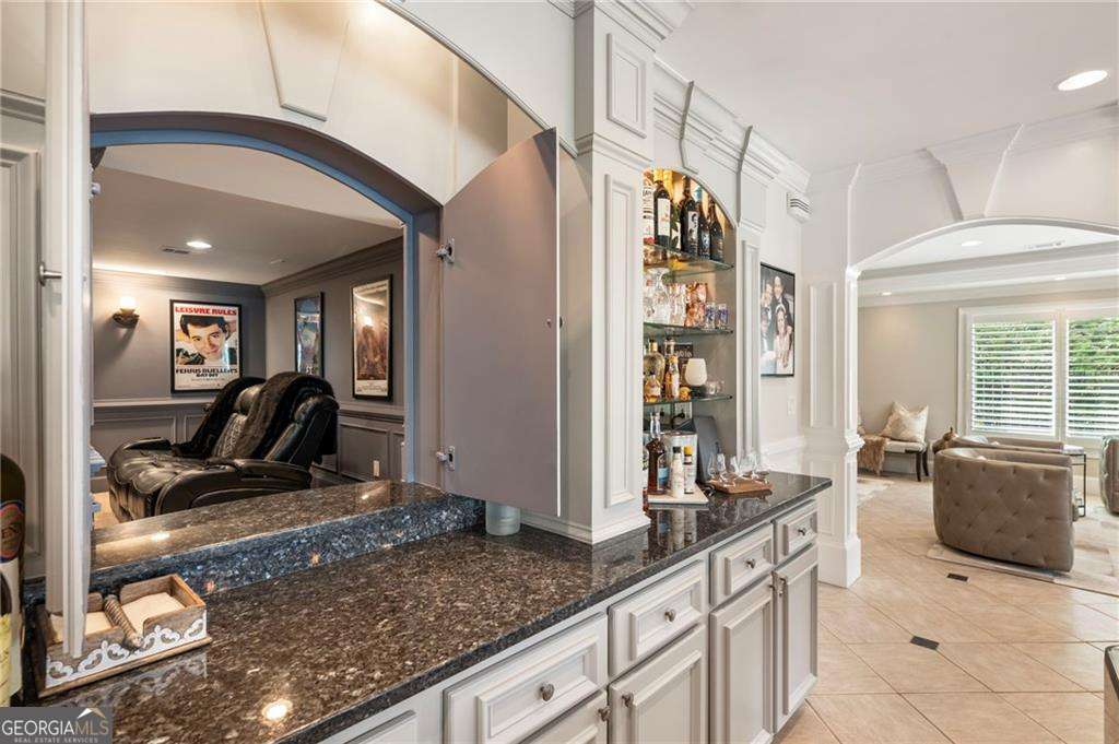 1115 Lake Shore Overlook Alpharetta GA 30005