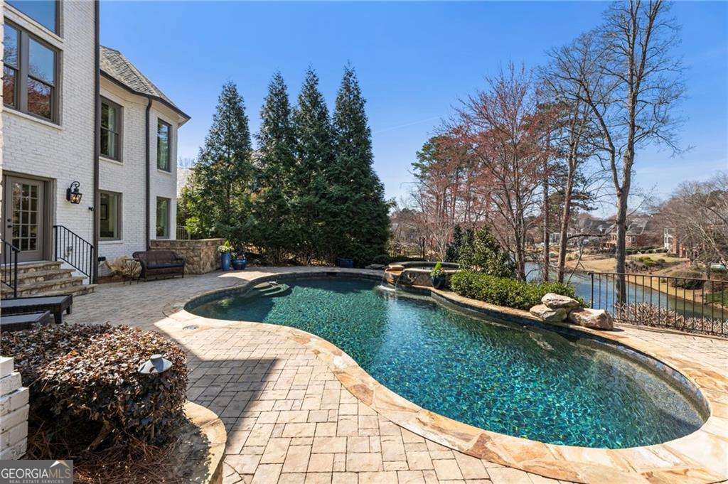 1115 Lake Shore Overlook Alpharetta GA 30005