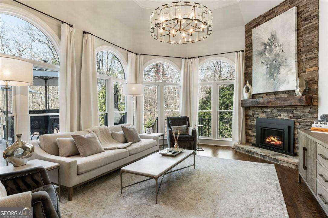 1115 Lake Shore Overlook Alpharetta GA 30005