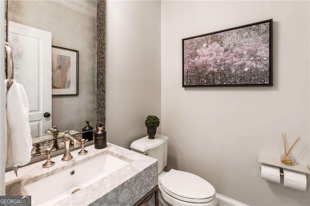 1115 Lake Shore Overlook Alpharetta GA 30005