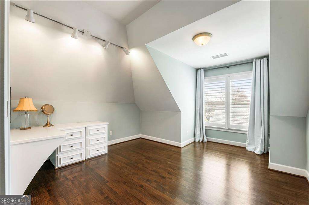 1115 Lake Shore Overlook Alpharetta GA 30005