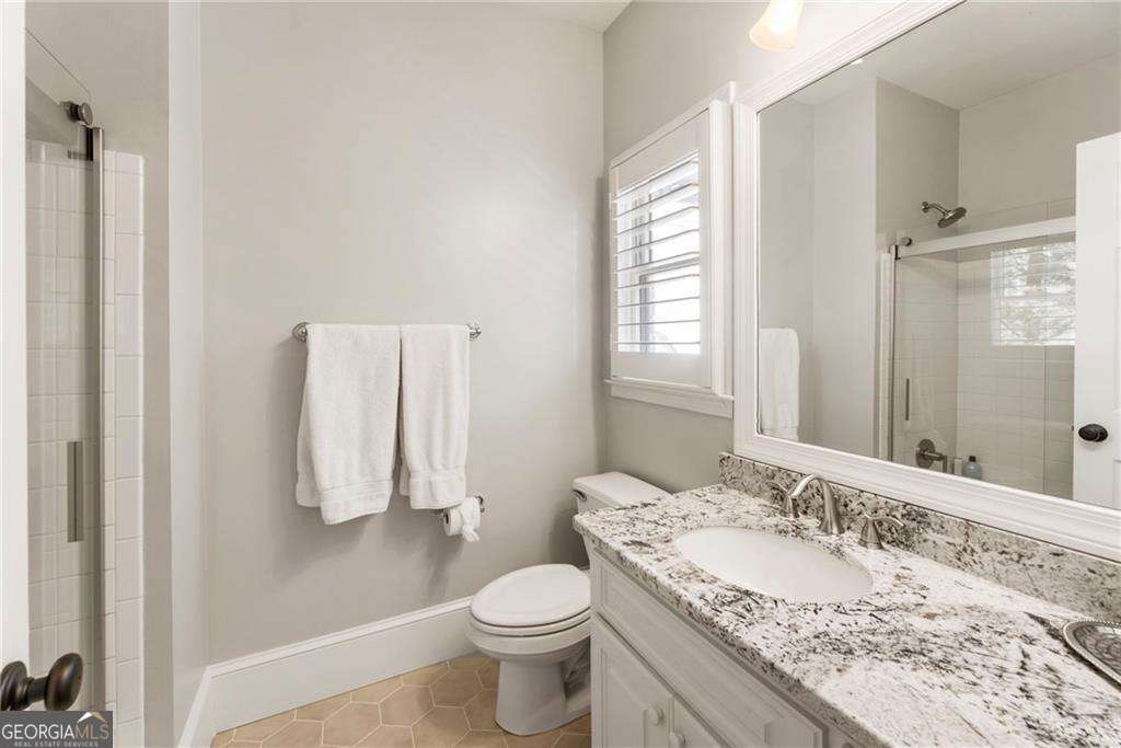 1115 Lake Shore Overlook Alpharetta GA 30005