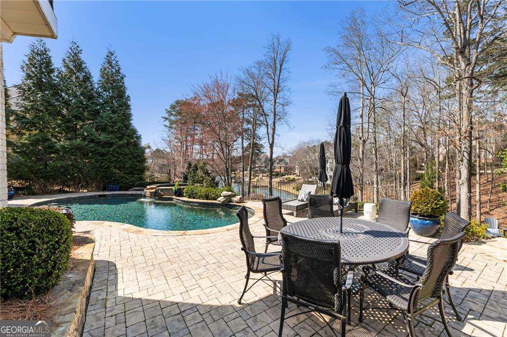 1115 Lake Shore Overlook Alpharetta GA 30005