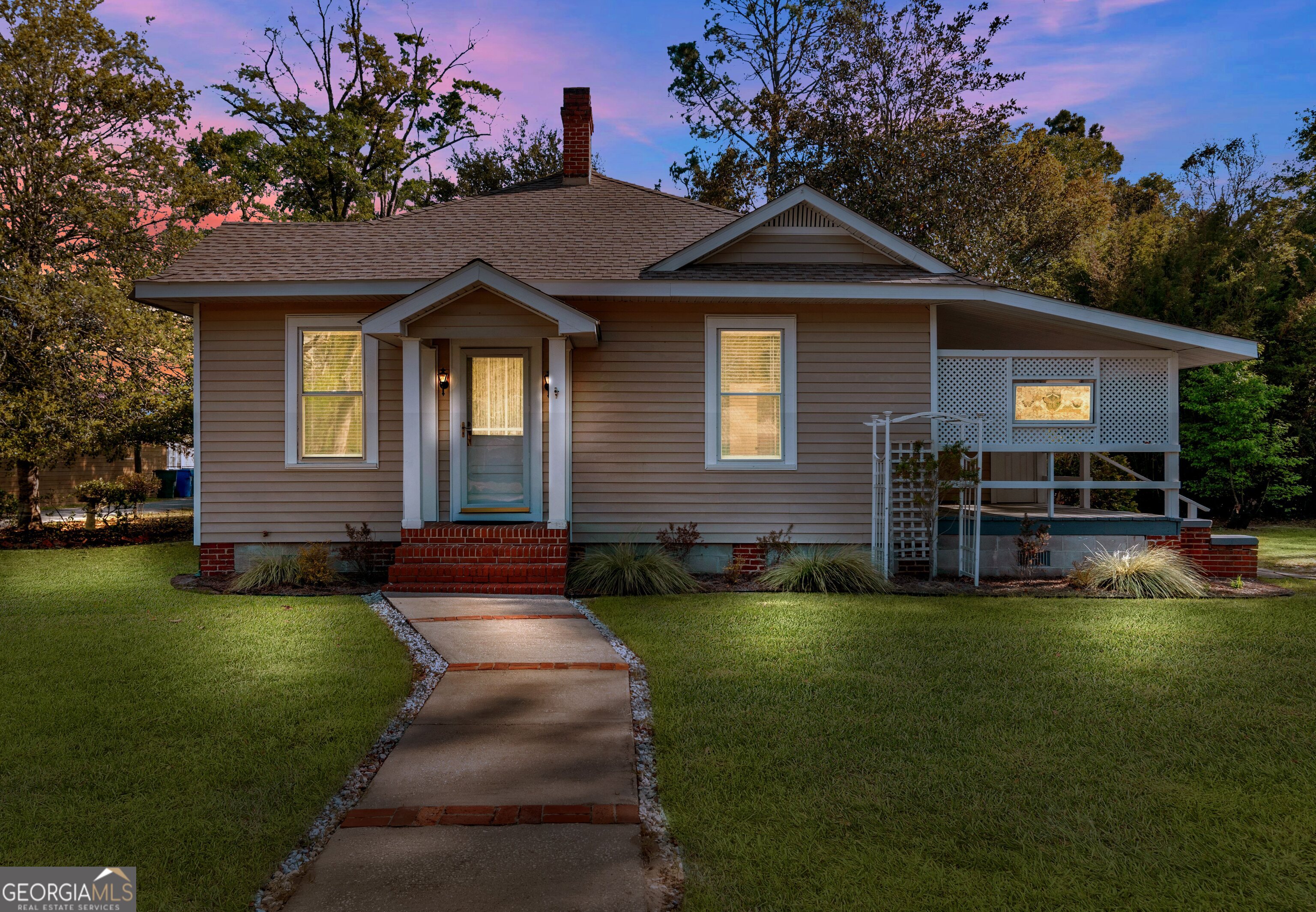 661 E Plum Street Jesup GA 31546