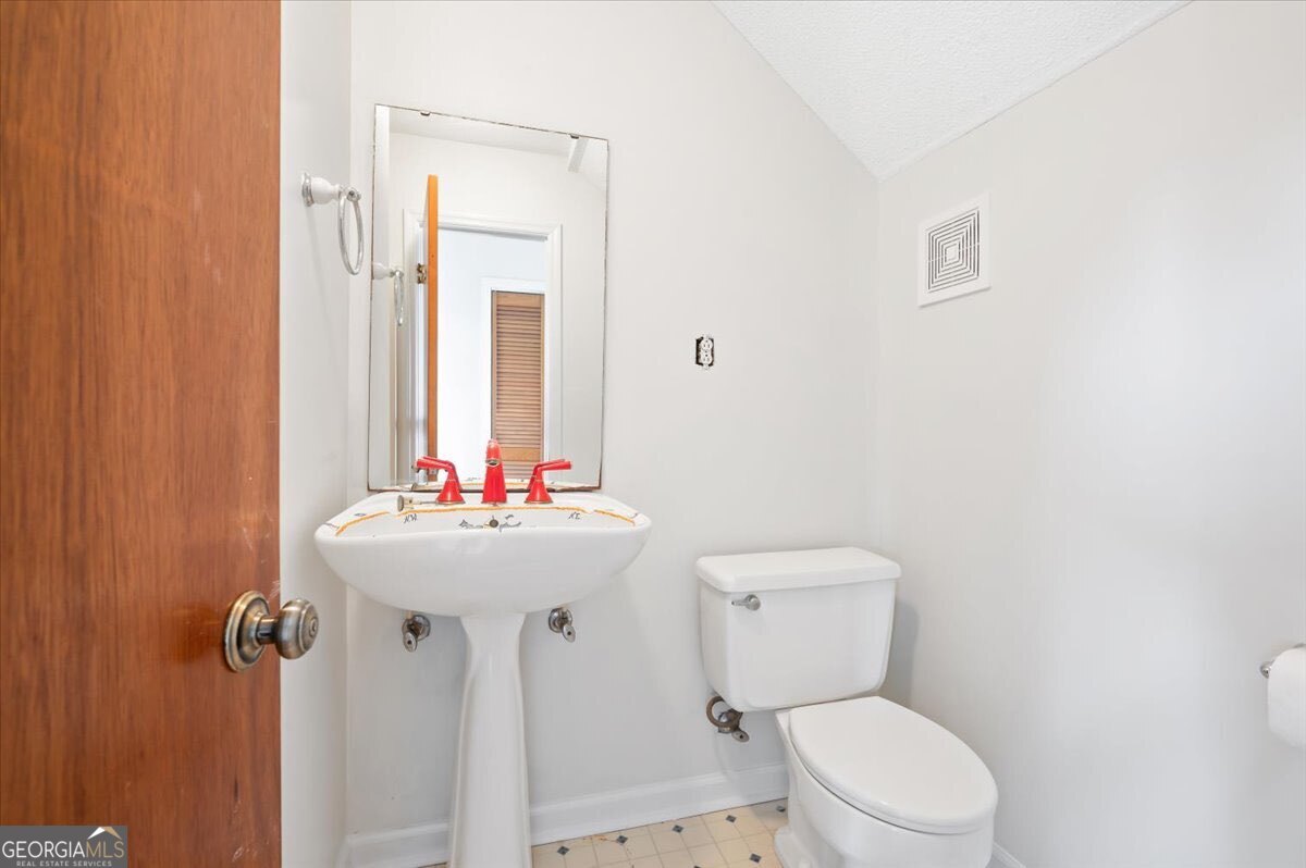 863 Hickory Bluff Road Waverly GA 31565