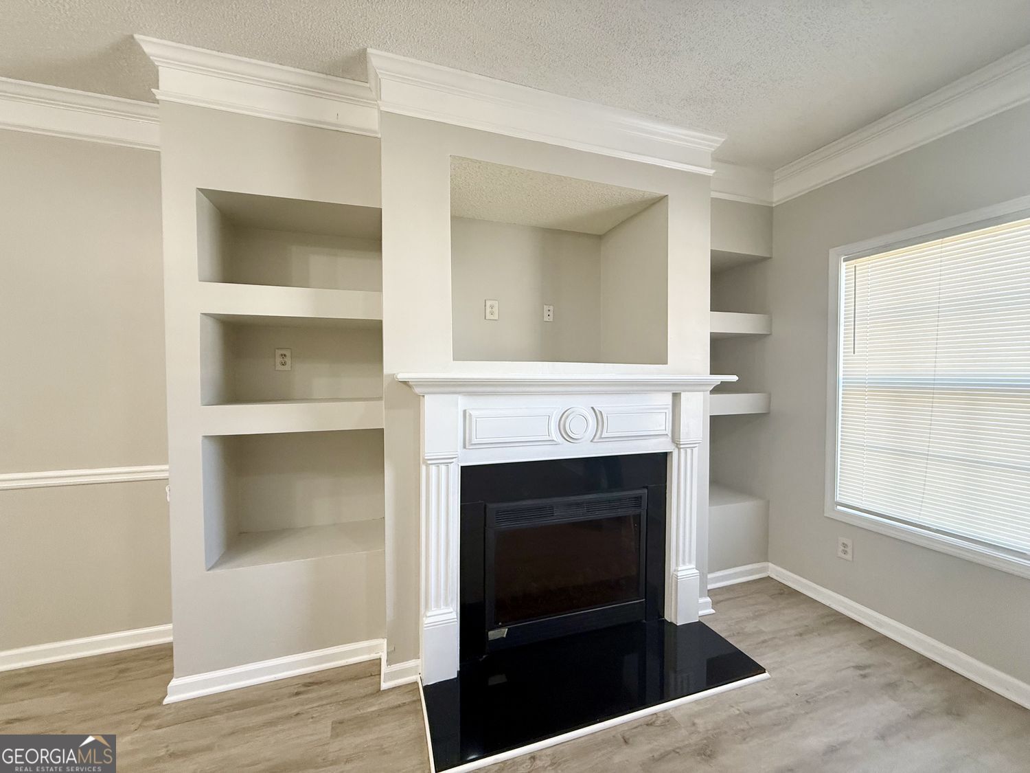 2154 Olmadison View Atlanta GA 30349