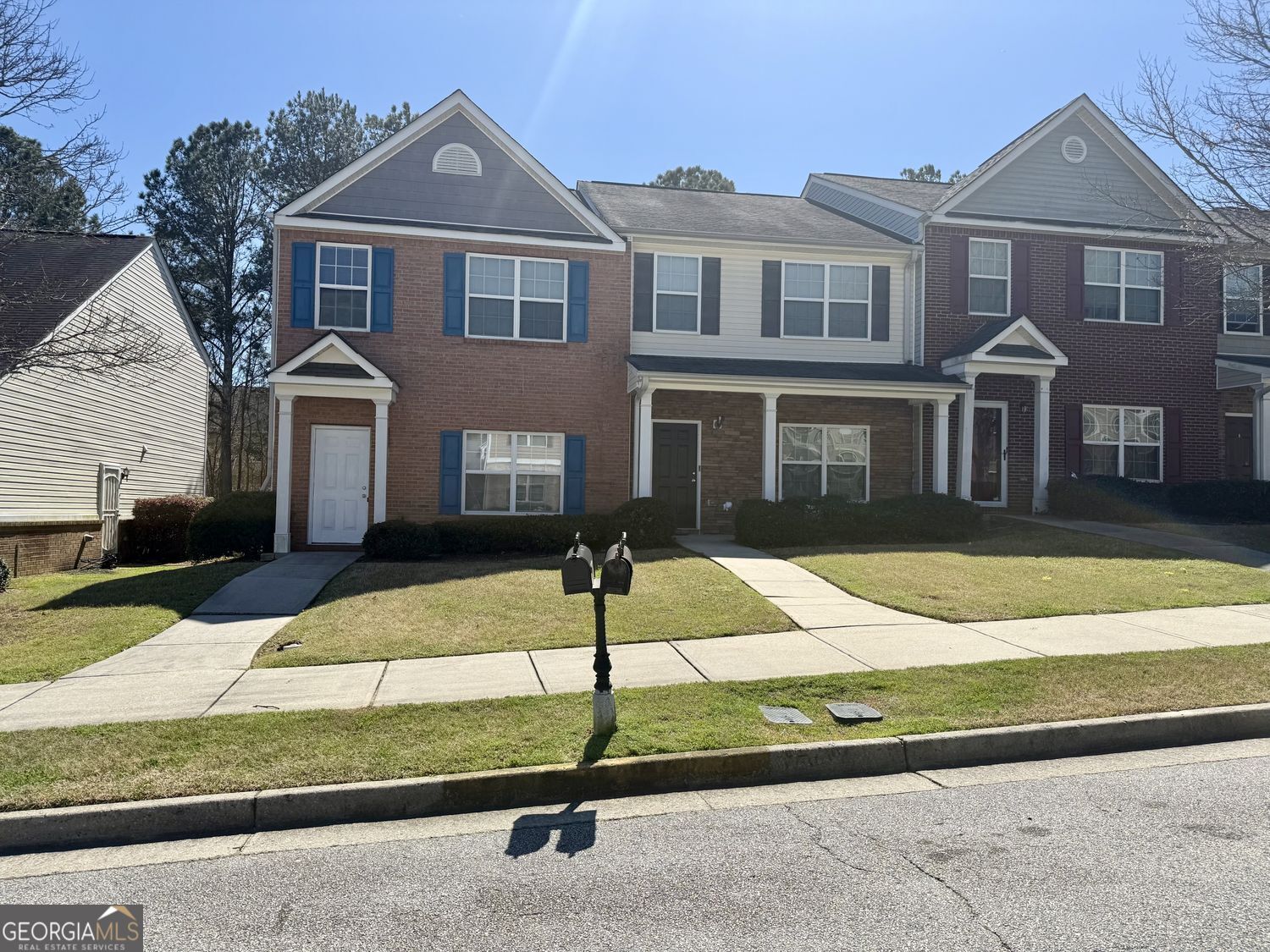2154 Olmadison View Atlanta GA 30349