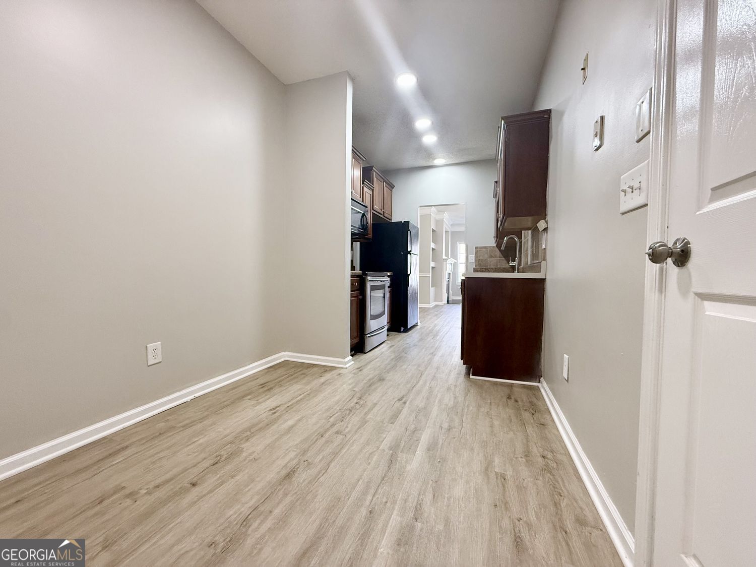 2154 Olmadison View Atlanta GA 30349