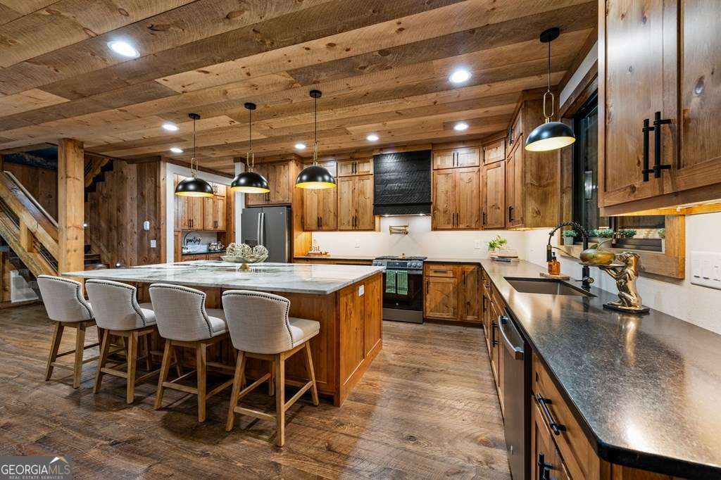 45 Shermans Court Mccaysville GA 30555