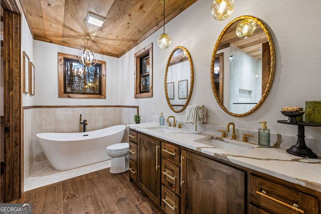 45 Shermans Court Mccaysville GA 30555