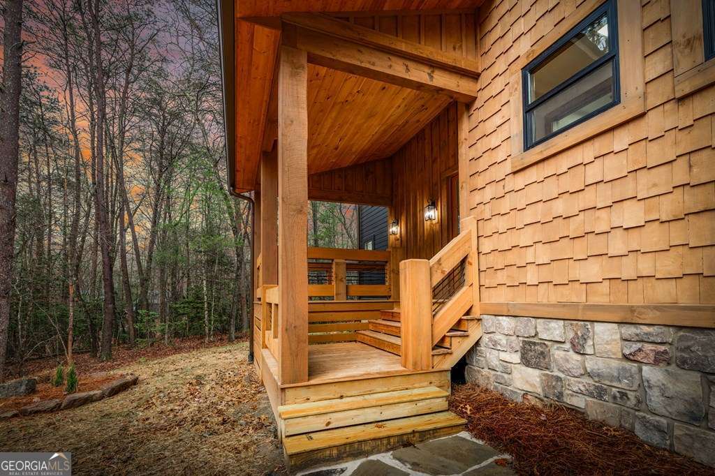 45 Shermans Court Mccaysville GA 30555