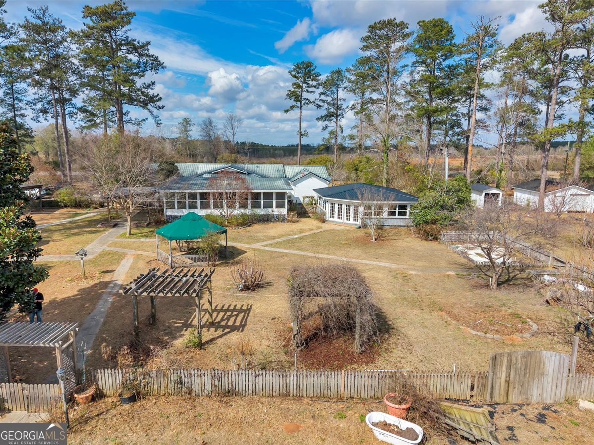 10780 Highway 112 Irwinton GA 31042
