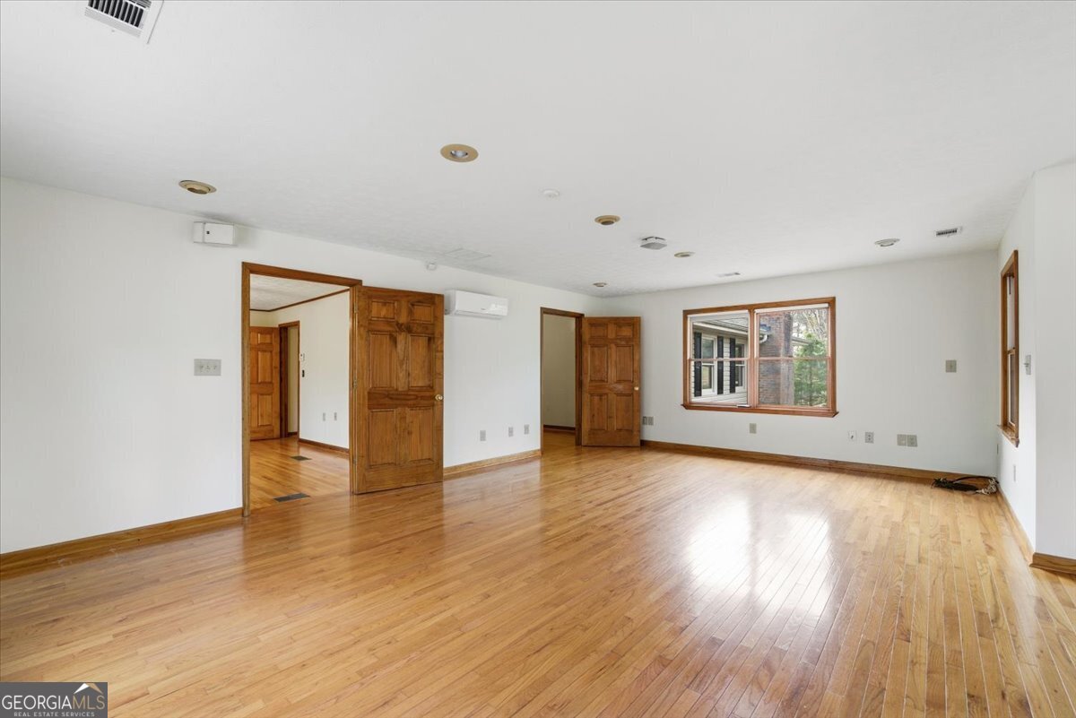229 Meadows Road Newborn GA 30056