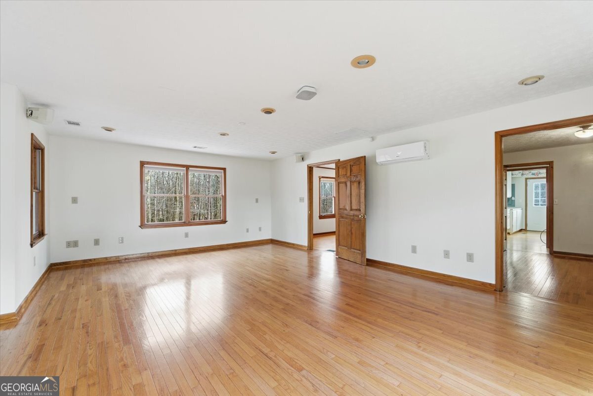 229 Meadows Road Newborn GA 30056