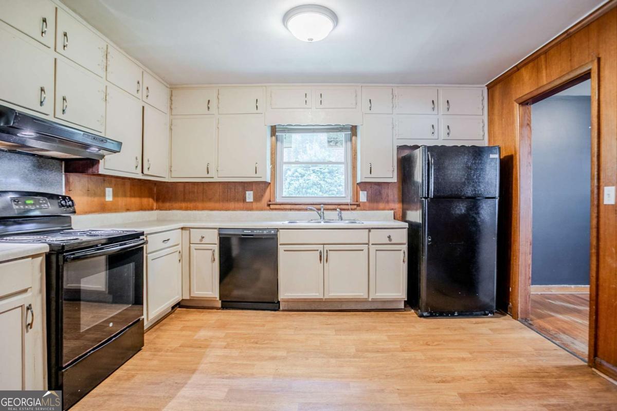 2201 Bolling Brook Drive SW Atlanta GA 30311