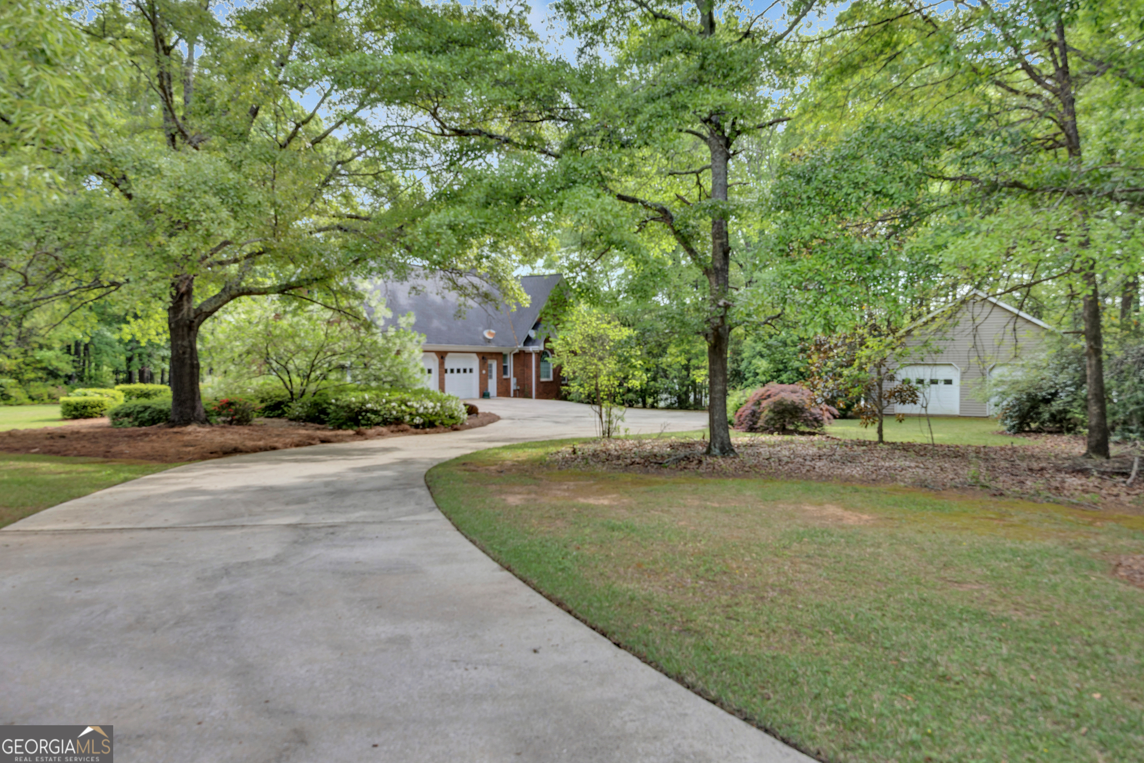 125 Lake Drive Covington GA 30014