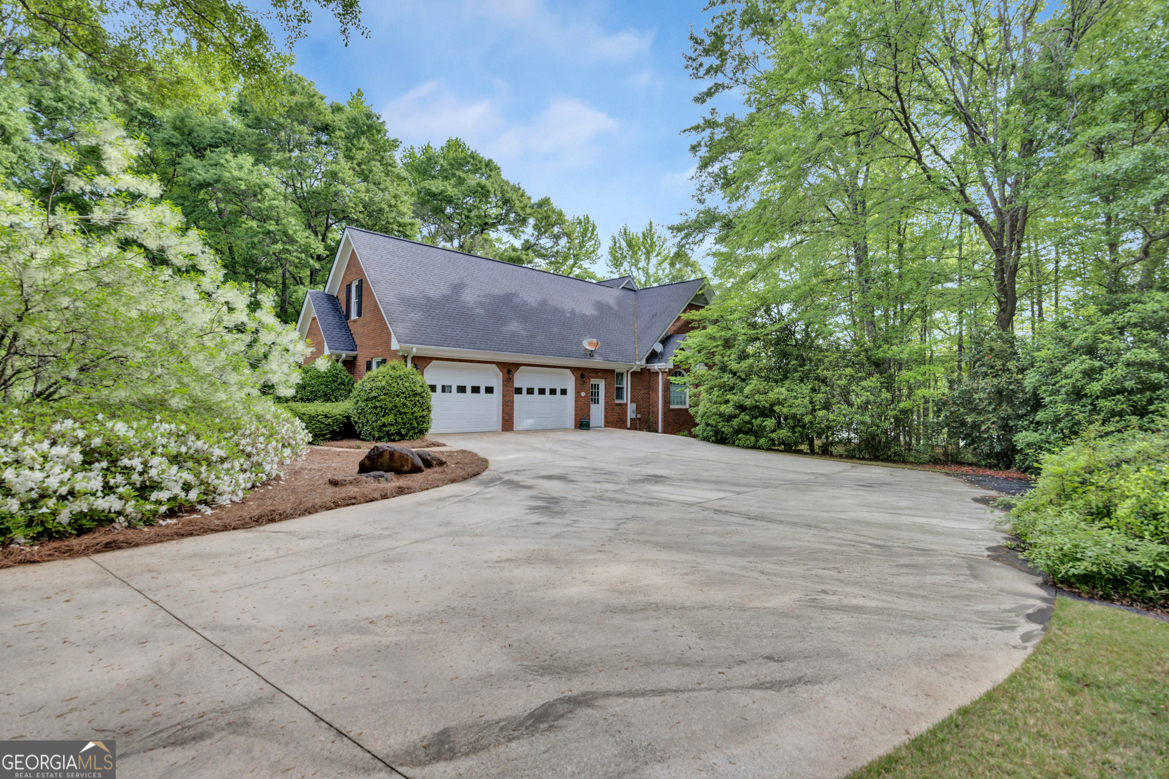 125 Lake Drive Covington GA 30014