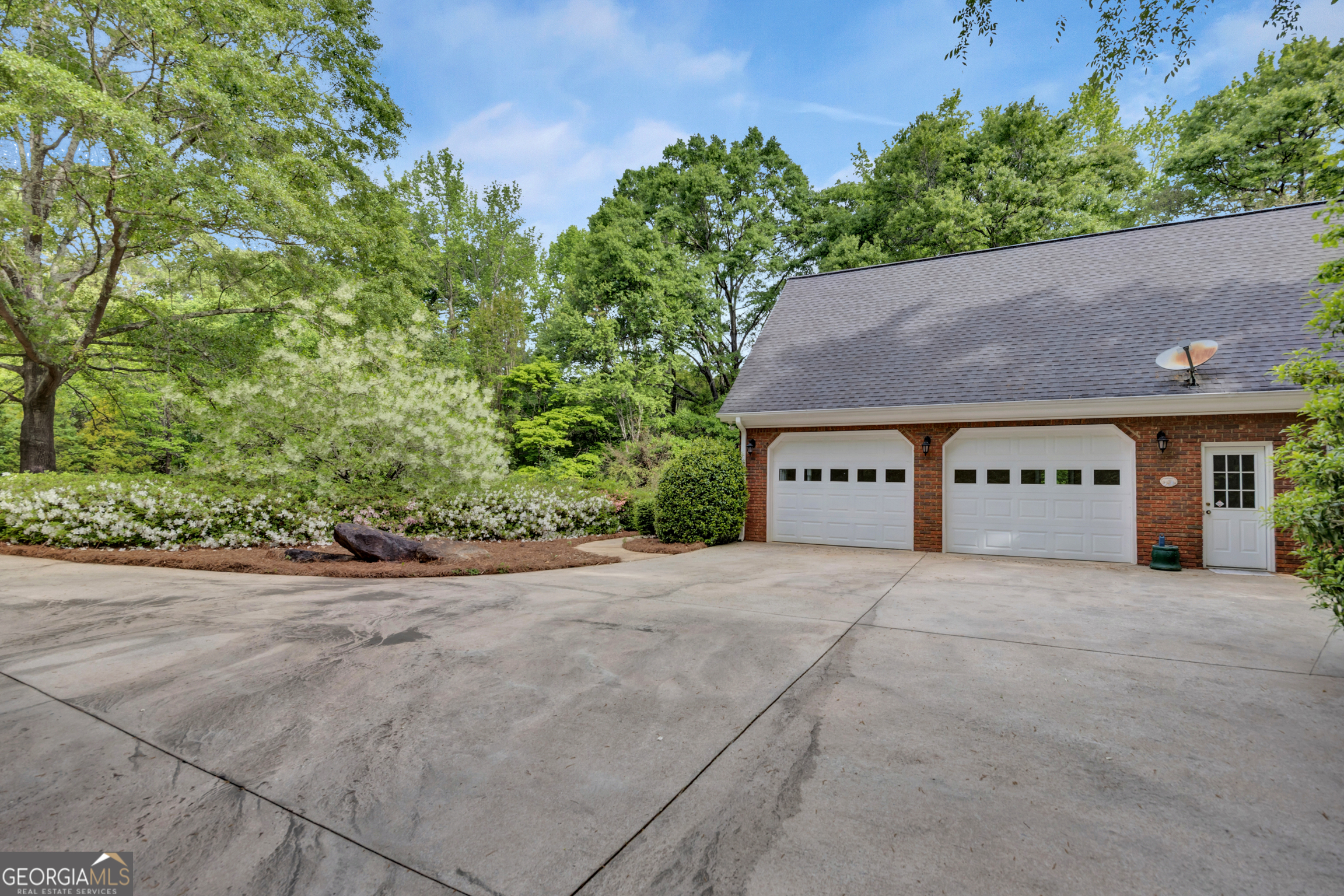 125 Lake Drive Covington GA 30014