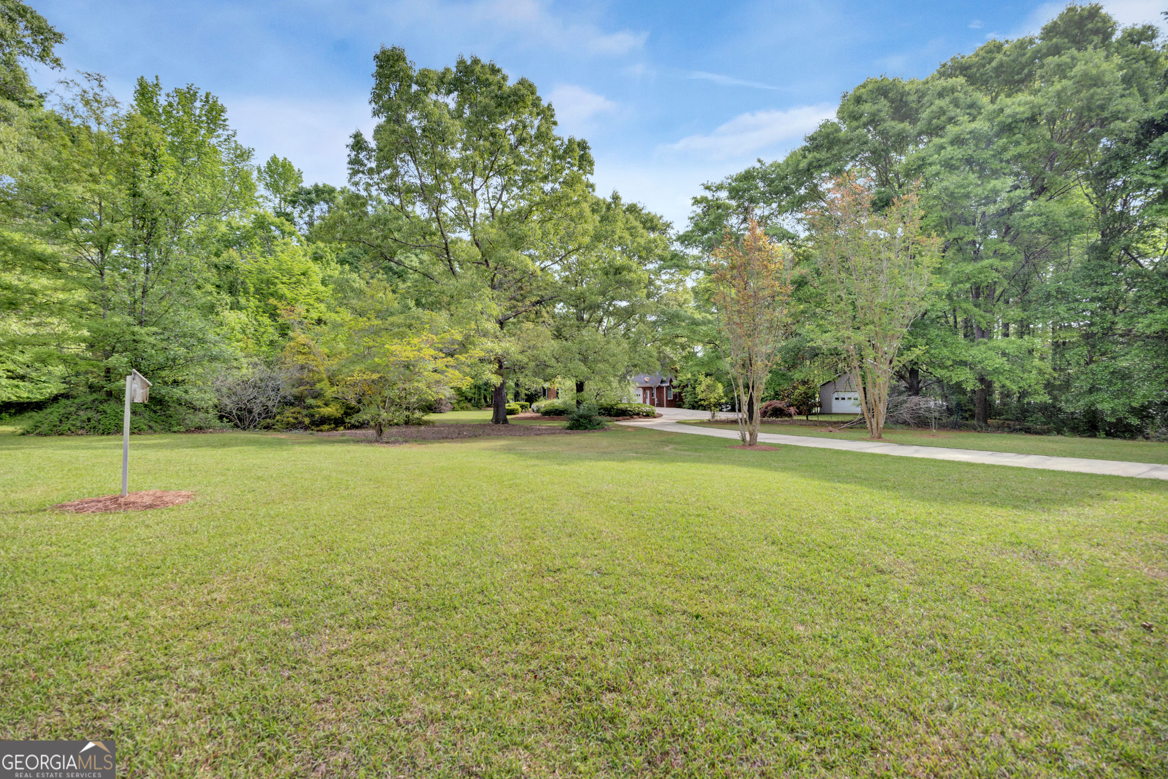 125 Lake Drive Covington GA 30014
