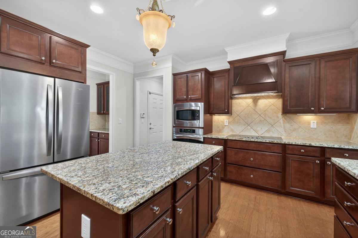 1010 Overlook Cove Greensboro GA 30642