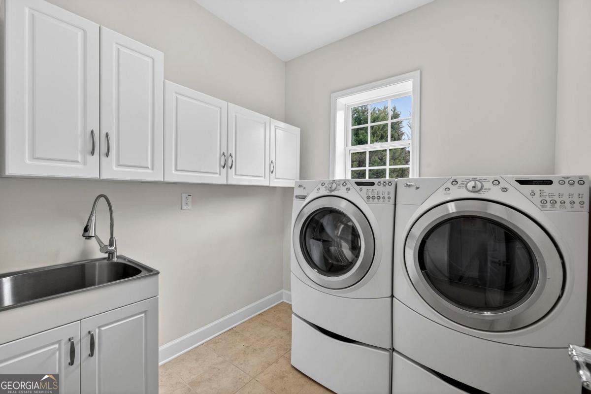 1010 Overlook Cove Greensboro GA 30642