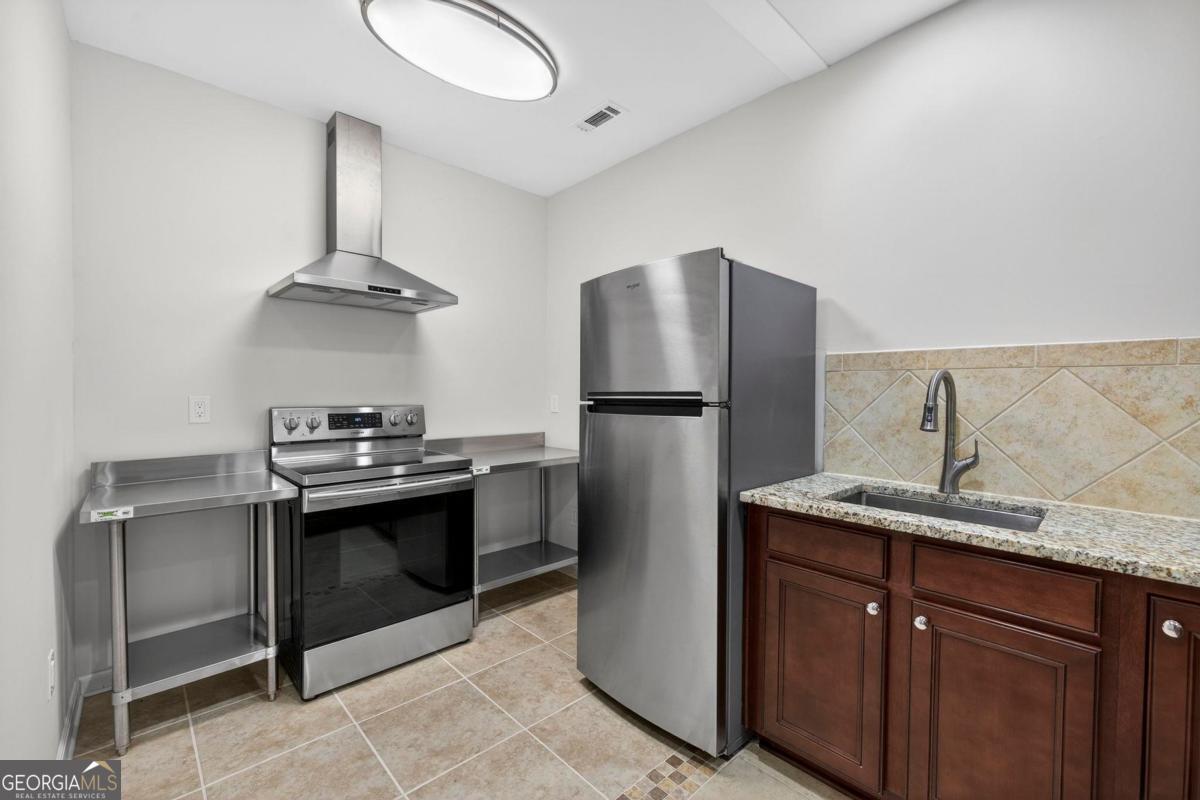 1010 Overlook Cove Greensboro GA 30642