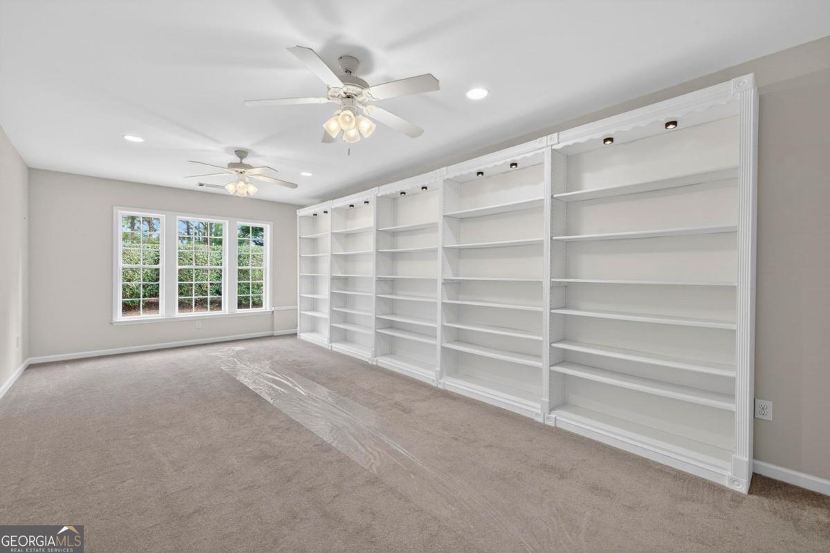 1010 Overlook Cove Greensboro GA 30642