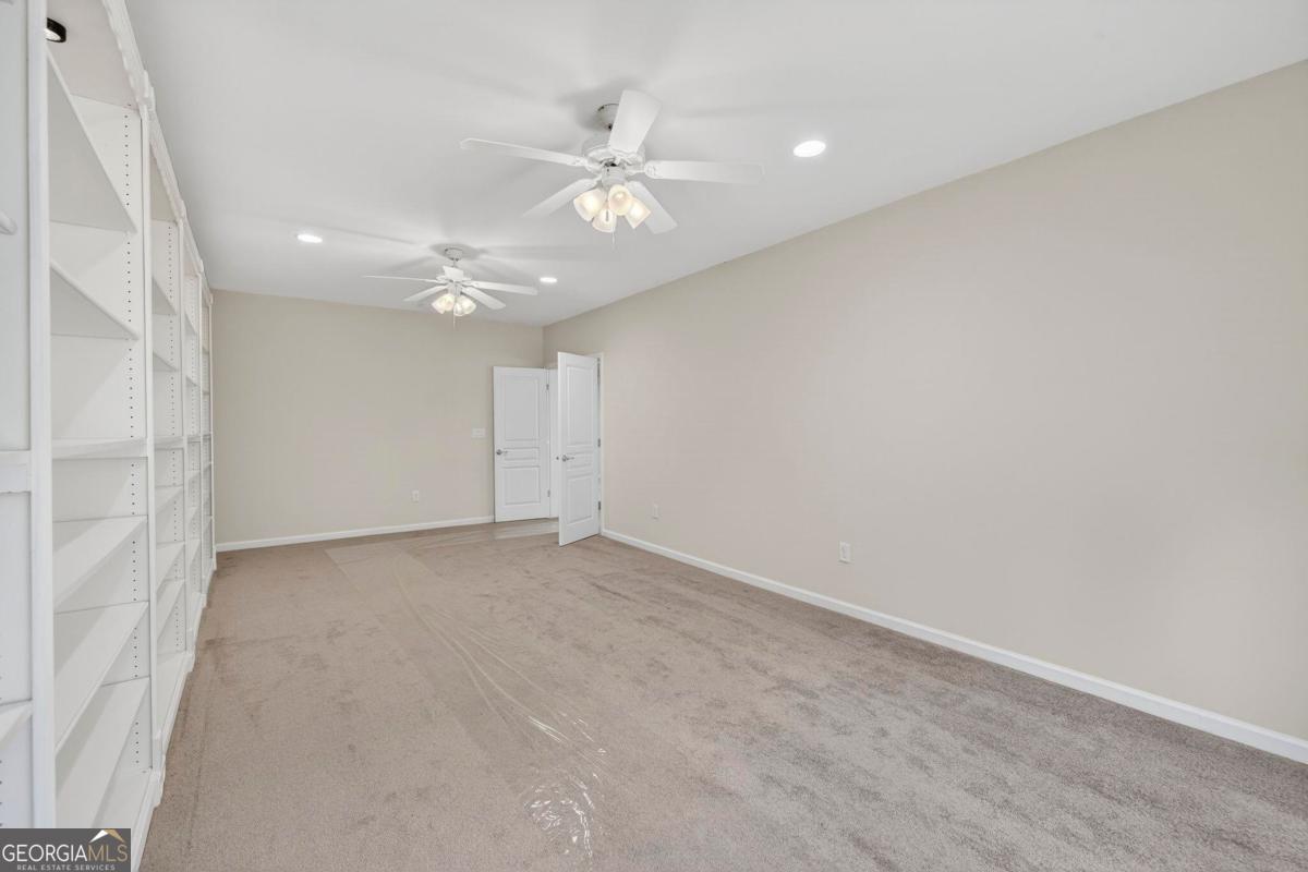 1010 Overlook Cove Greensboro GA 30642