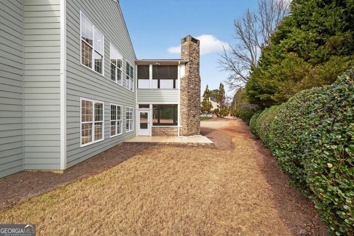 1010 Overlook Cove Greensboro GA 30642