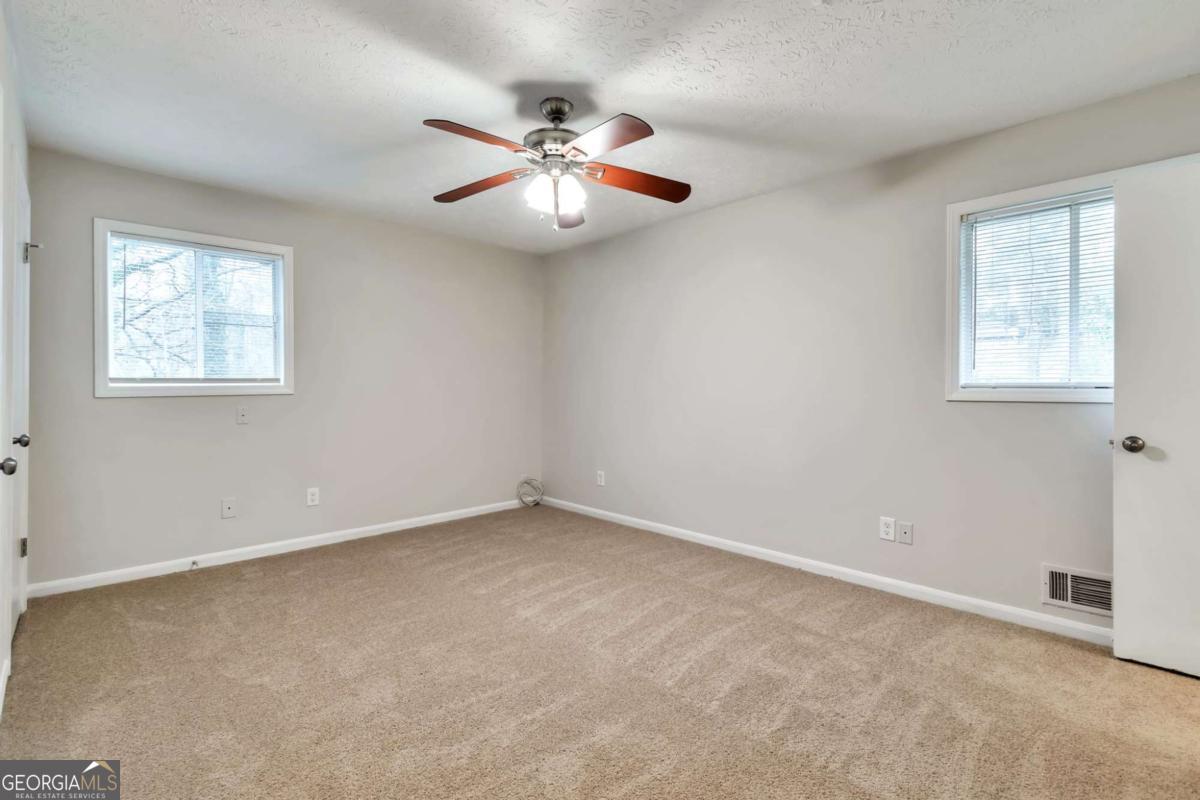 5900 Simone Drive Stone Mountain GA 30087