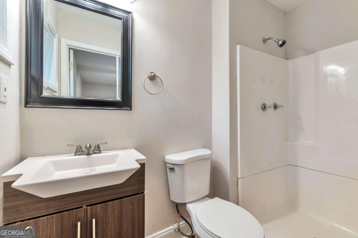 5900 Simone Drive Stone Mountain GA 30087