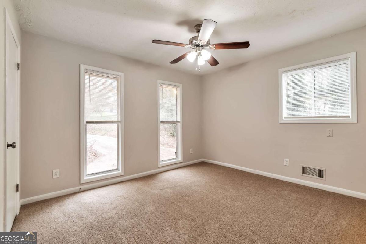 5900 Simone Drive Stone Mountain GA 30087