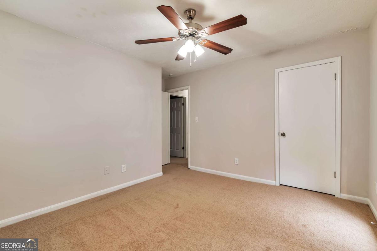 5900 Simone Drive Stone Mountain GA 30087
