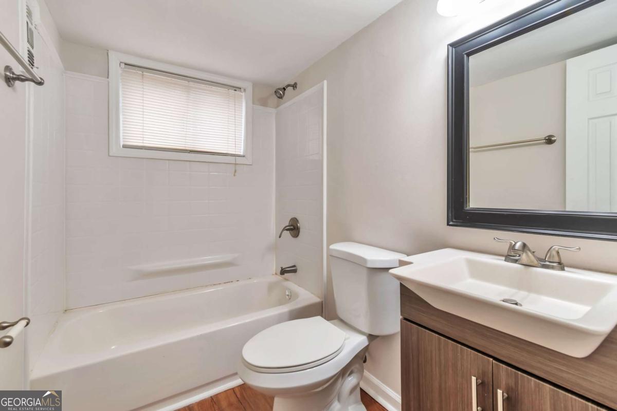 5900 Simone Drive Stone Mountain GA 30087