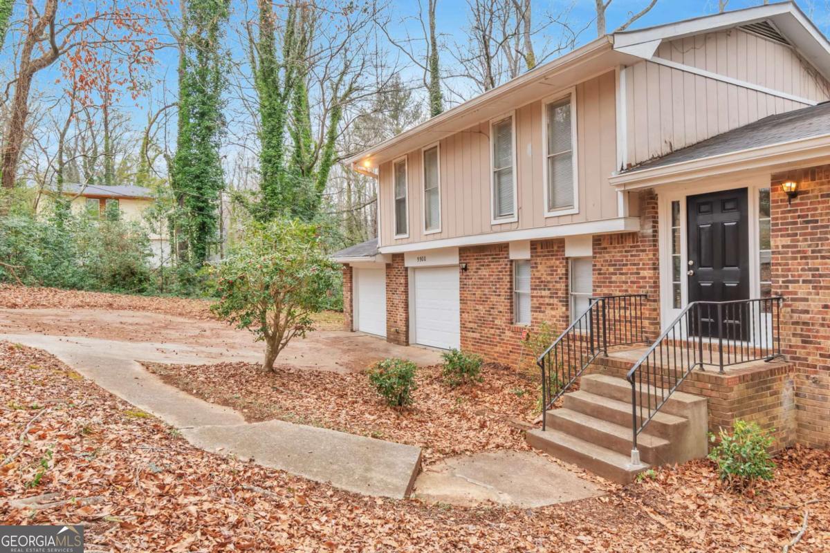 5900 Simone Drive Stone Mountain GA 30087