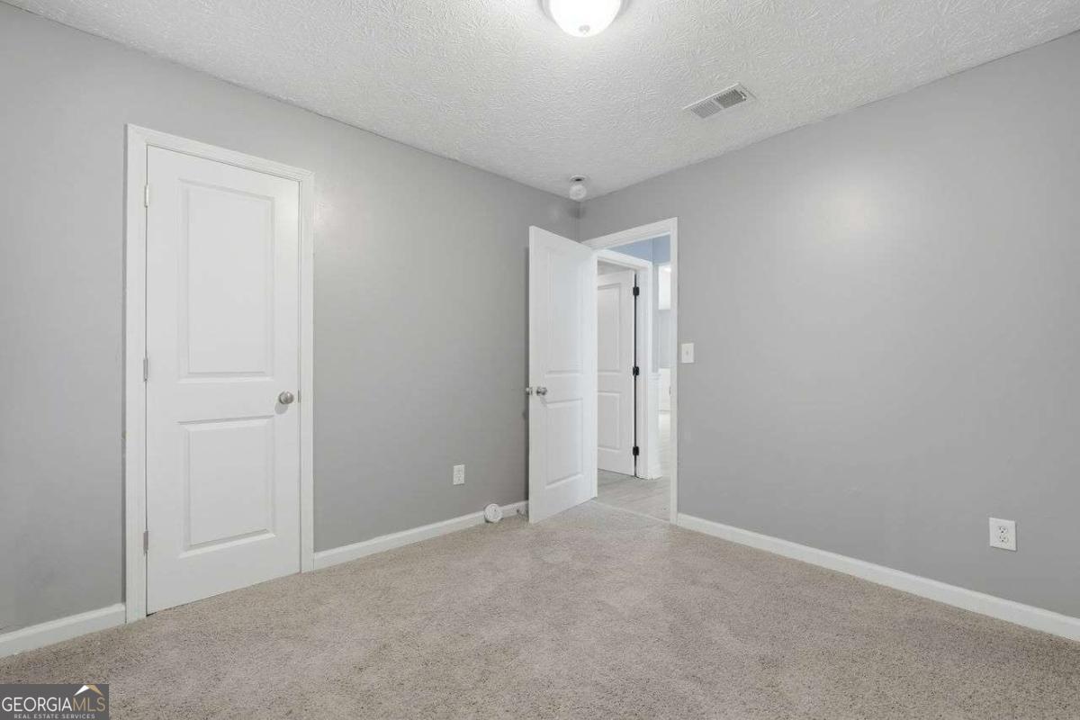 5856 Rock Road Union City GA 30291