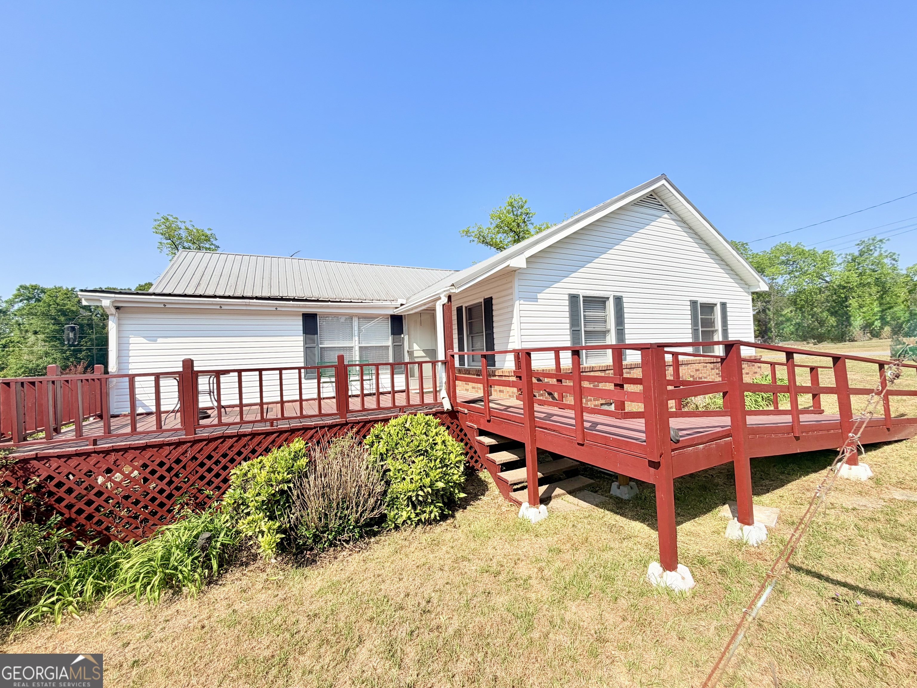 17 Second Street Mcrae-helena GA 31037