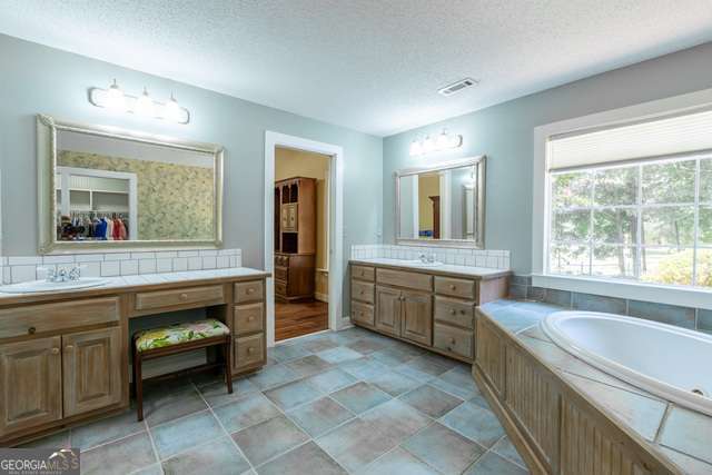 206 Enclave Lane Newnan GA 30263